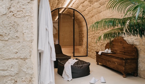 Deluxe Studio Suite