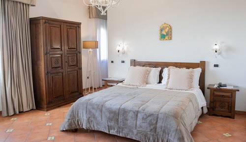 Deluxe Studio Suite, Hot Tub, Sea View