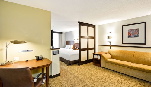 Room, 2 Queen Beds, Accessible, Bathtub