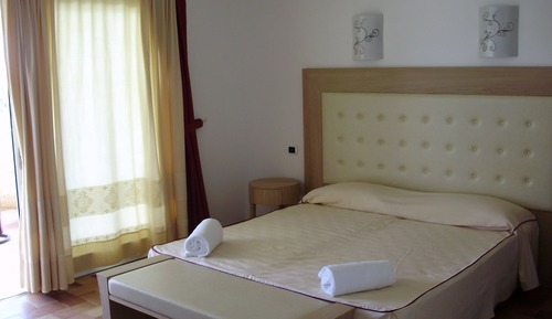 Classic Quadruple Room