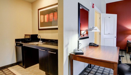 Suite, 1 King Bed, Non Smoking (2 Person Sofabed)