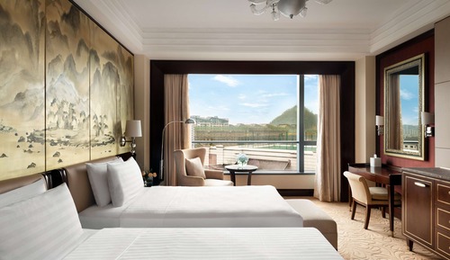 Executive Suite, 2 Twin Beds