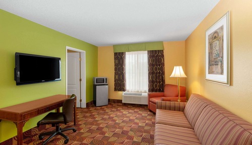 Suite, 1 King Bed, Non Smoking