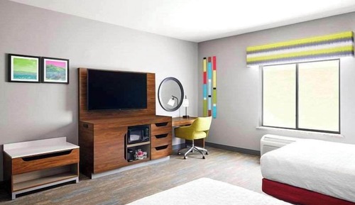 Room, 2 Queen Beds, Accessible, Non Smoking