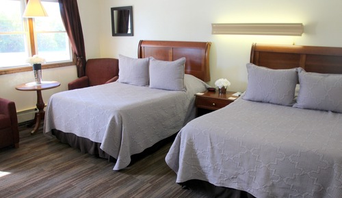 Standard Double Room, Ensuite (10 -2  full size beds)