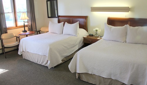 Standard Double Room, Ensuite (11 -2 full size beds)