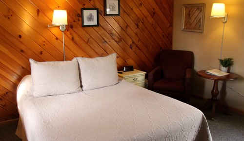 Superior Single Room, Ensuite (01 -1 Queen size bed)