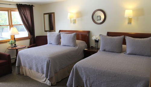 Standard Double Room, Ensuite (08 -2  full size beds)