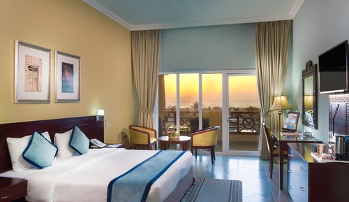 Deluxe Double Room, 1 King Bed, Pool View, Ground Floor