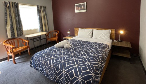 Standard Queen Room