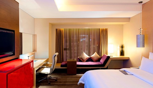 Deluxe Room, 1 King Bed