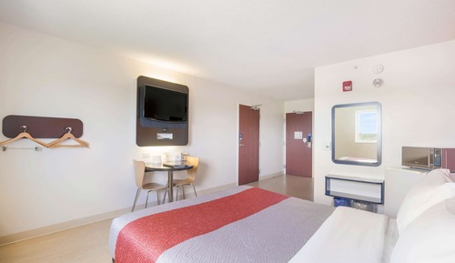 Standard Room, 1 Queen Bed, Non Smoking