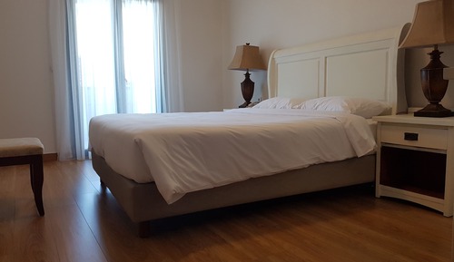 One Bedroom Apartment