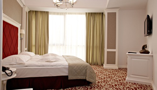 Premier Suite