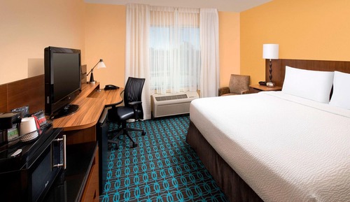 Suite, 1 King Bed with Sofa bed (Hearing Accessible)