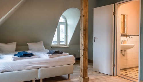 Apartment (Mendelssohn)