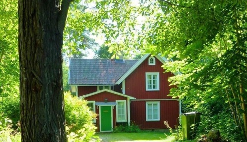 Villa (Birch Hill)