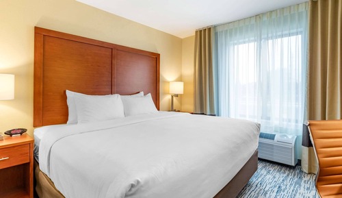 Suite, 1 King Bed, Non Smoking
