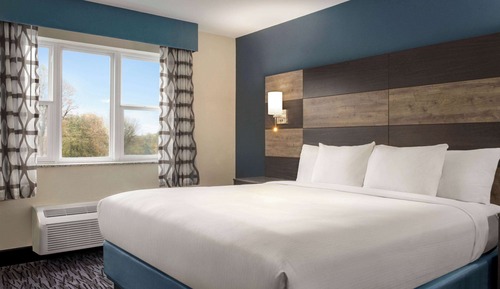 Studio Suite, 1 King Bed, Non Smoking