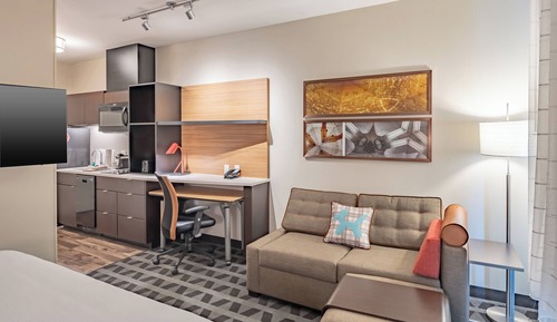 Studio, 1 King Bed with Sofa bed (Mobility Accessible, Roll-in Shower)