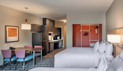 Studio, 2 Queen Beds
