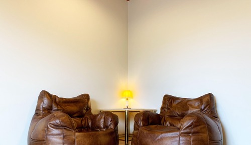 Standard Twin Room (205)