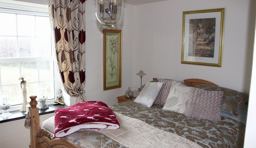 Double Room, Shared Bathroom (Trebarwith)
