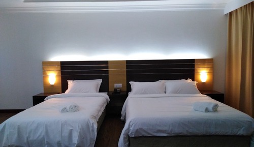 Standard Deluxe