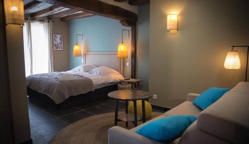 Deluxe Suite