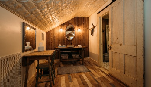 Texas Suite