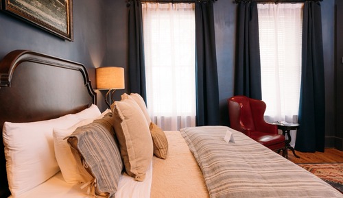 Erastus Reed Grand Suite