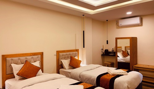 Superior Twin Room, 2 Twin Beds, Non Smoking, Hill View