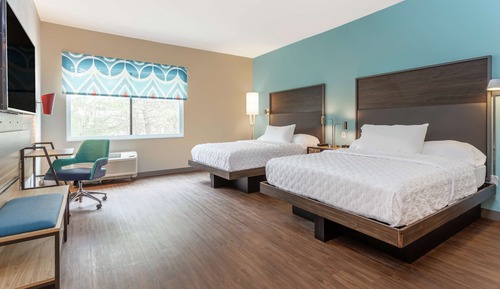 Room, 2 Queen Beds, Accessible, Bathtub (Hearing)
