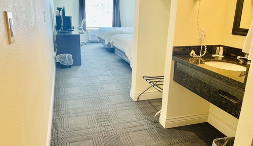 Design Room, 2 Queen Beds, Non Smoking