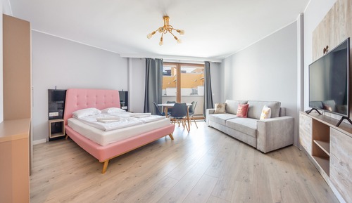 Apartment (C360)