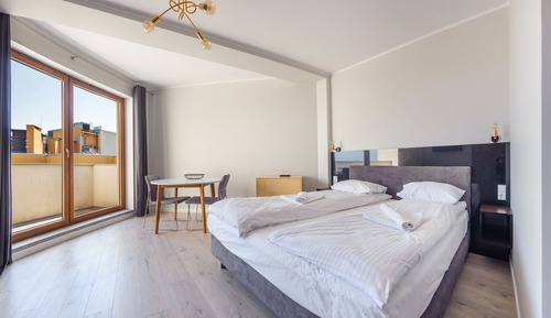 Apartment (C479)