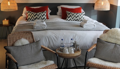 Deluxe Suite, Balcony