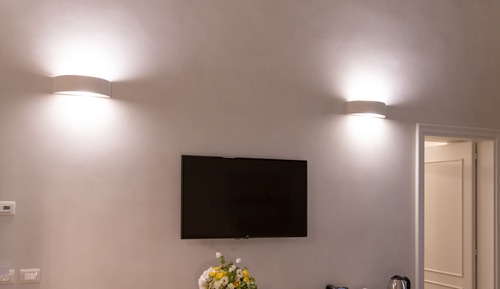 Comfort Room (Degli Artisti)