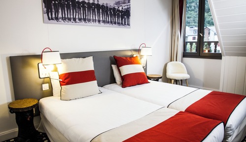 Superior Room, 2 Twin Beds, Mountain View