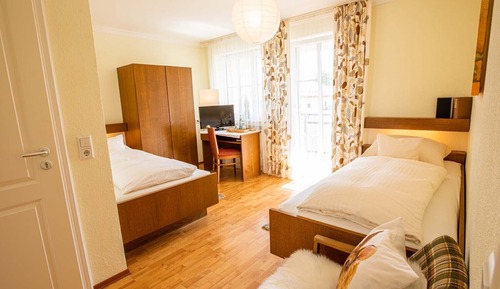 Standard Twin Room, Ensuite