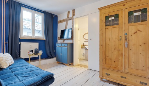 Classic Triple Room, 1 King Bed with Sofa bed, Non Smoking