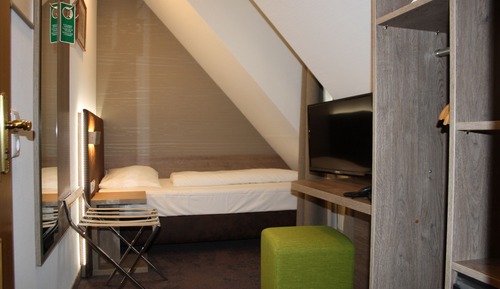 Economy Single Room