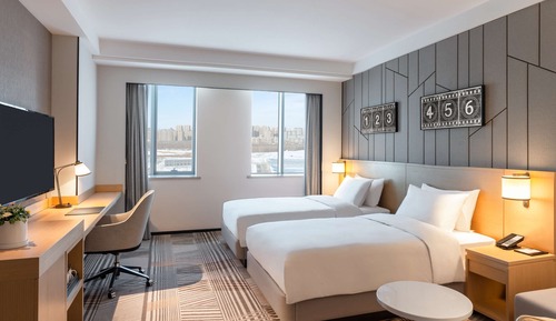 Room, Multiple Beds