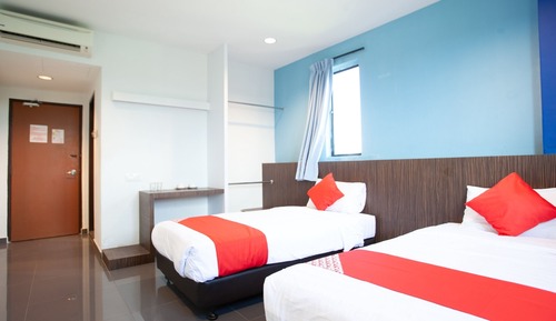 Deluxe Twin Room