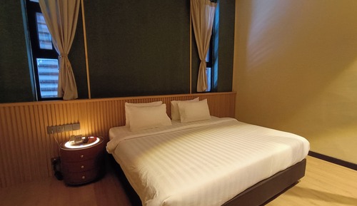 Executive Studio Suite