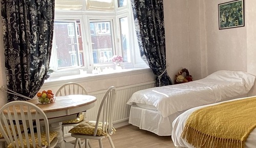 Deluxe Apartment