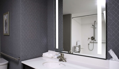 Room, 2 Queen Beds, Accessible, Bathtub (Hearing & Mobility)