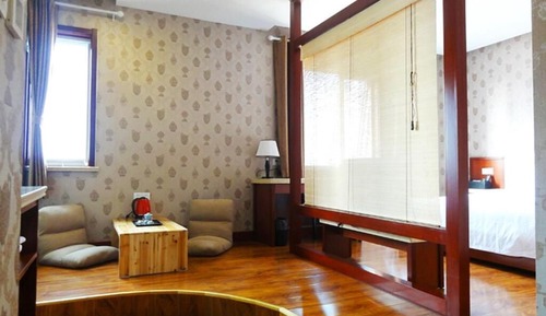 Deluxe Twin Room, City View