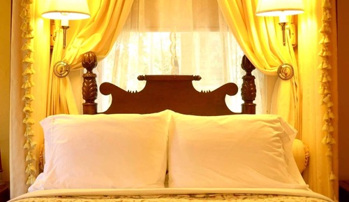 Wilson Room #10