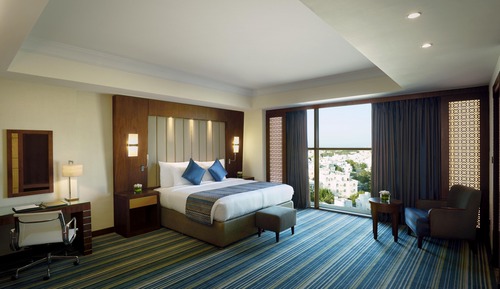 Deluxe Suite